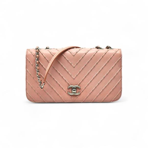 Chanel CC Clasp Medium Calf Leather Flap Bag Studded Chevron Pink - rare - Picture 12 of 12